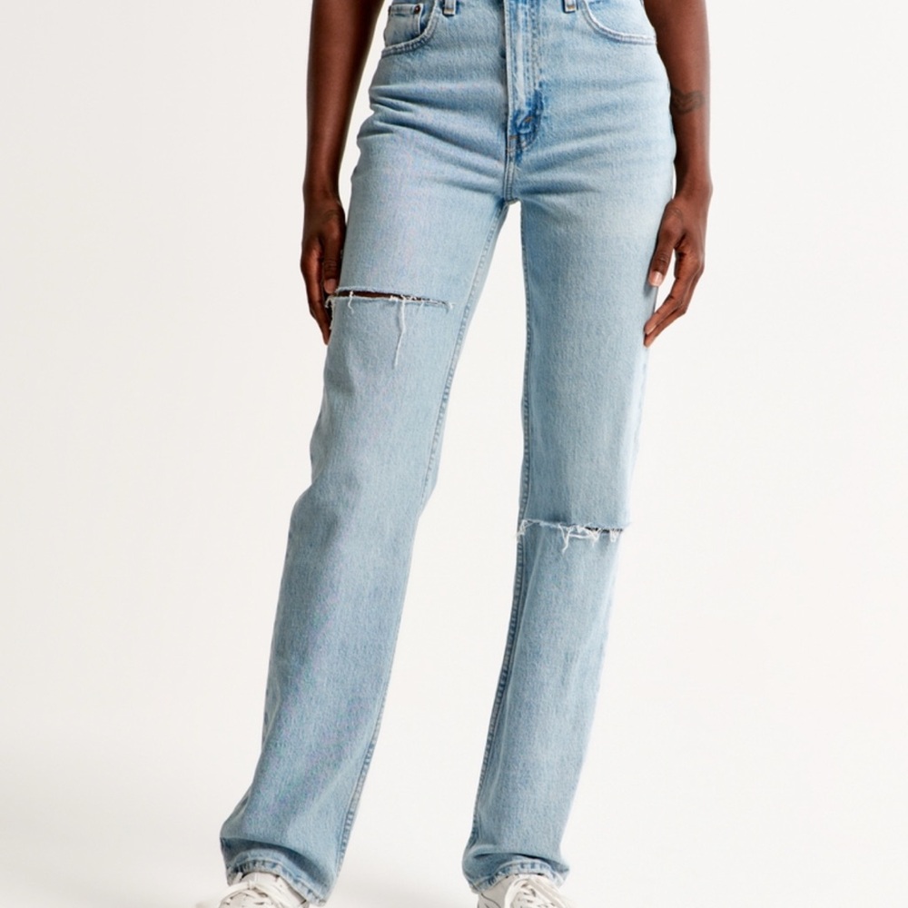 Abercrombie & Fitch Ultra High Rise 90s Straight Jean
